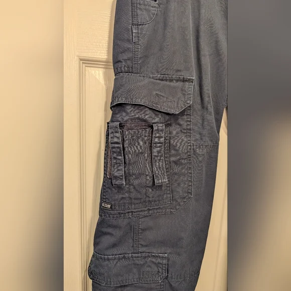5.11 Tactical Straight-Leg Cargo Pants in Navy - Picture 4 of 8